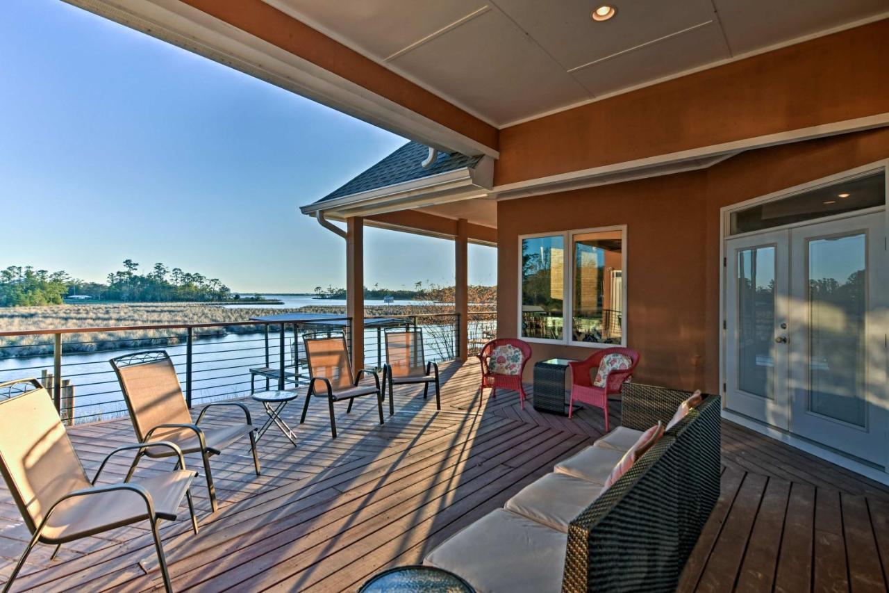 Gorgeous Ocean Springs Waterfront Home With Dock! Exterior photo